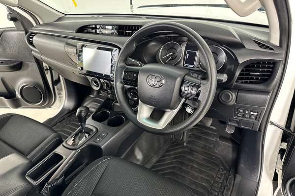2023 Toyota HILUX SR (4x4) GUN126R 4X4