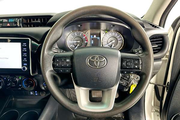 2021 Toyota HILUX SR (4x4) GUN126R FACELIFT 4X4