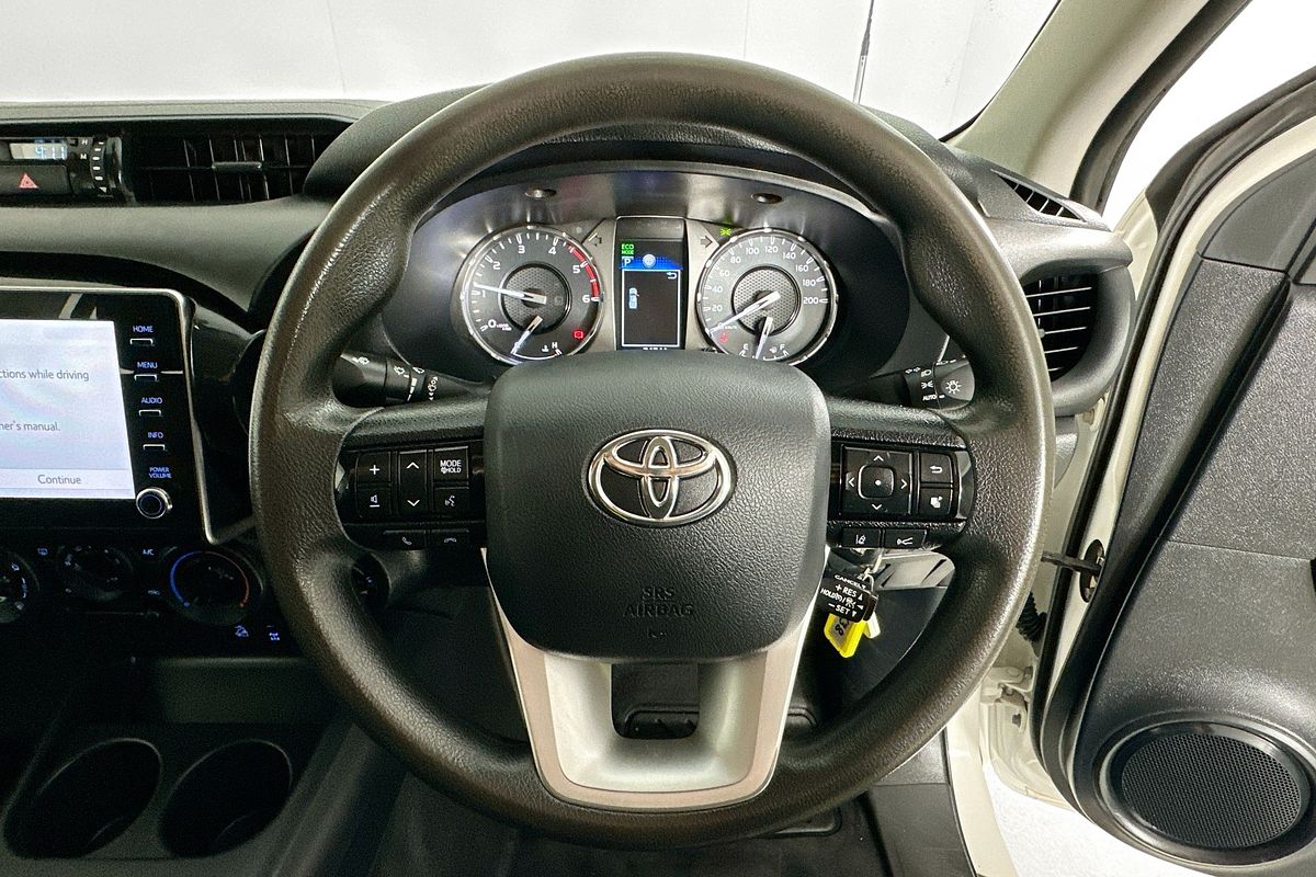 2021 Toyota HILUX SR (4x4) GUN126R FACELIFT 4X4