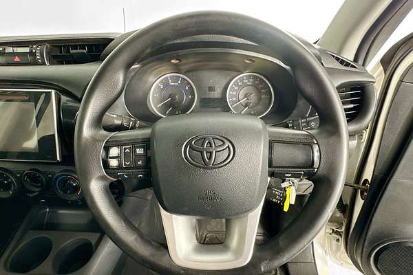2019 Toyota HILUX SR (4x4) GUN126R MY19 4X4
