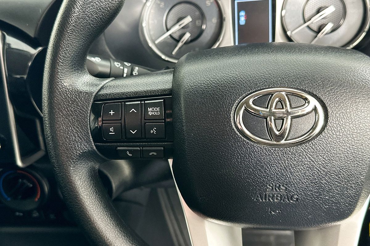 2022 Toyota HILUX SR (4x4) GUN126R 4X4