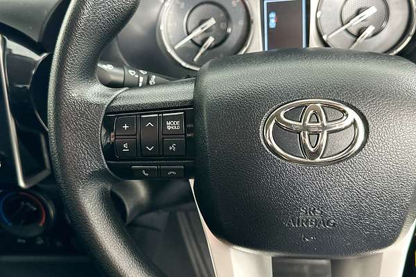 2022 Toyota HILUX SR (4x4) GUN126R 4X4