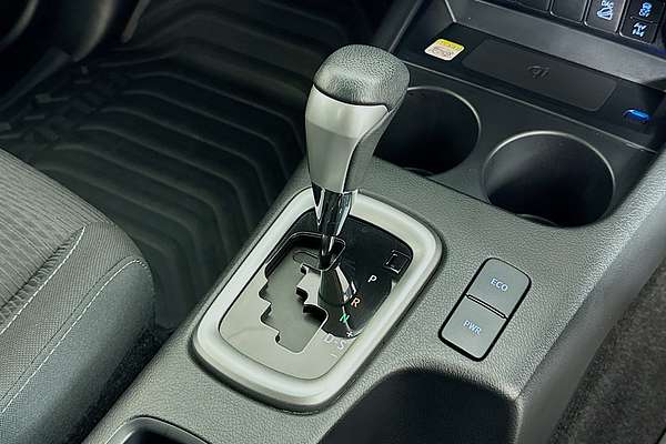 2024 Toyota Hilux SR5 (4x4) GUN126R 4X4