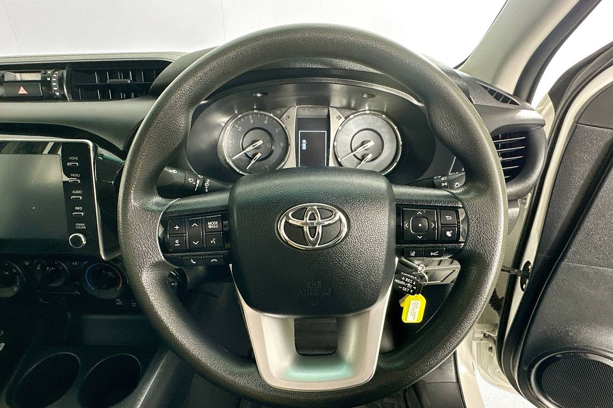 2022 Toyota HILUX SR (4x4) GUN126R 4X4