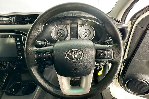 2021 Toyota HILUX SR (4x4) GUN126R FACELIFT 4X4