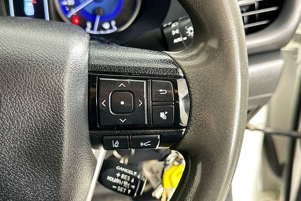 2020 Toyota HILUX SR (4x4) GUN126R FACELIFT 4X4