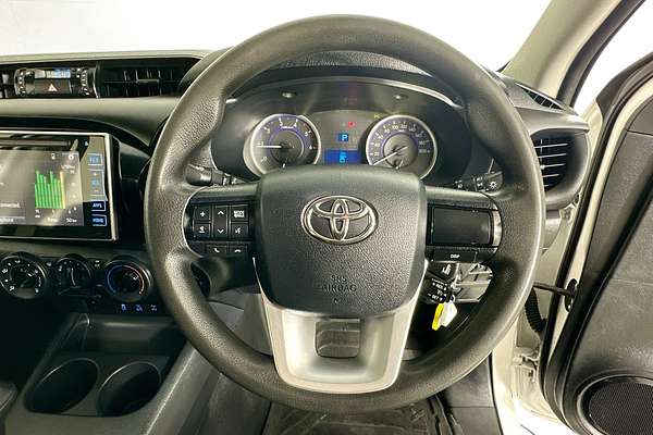 2019 Toyota HILUX SR (4x4) GUN126R MY19 4X4