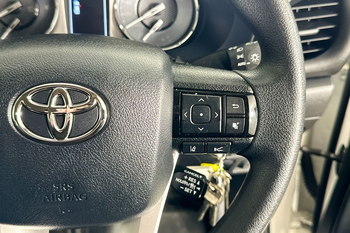 2024 Toyota HILUX SR (4x4) GUN126R 4X4
