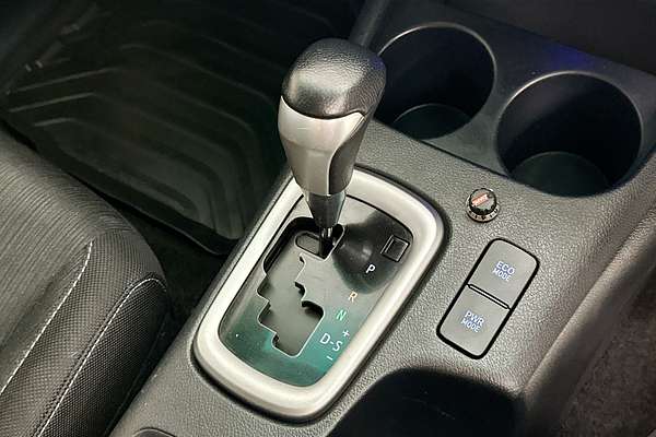 2021 Toyota HILUX SR5 (4x4) GUN126R 4X4