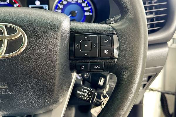 2019 Toyota HILUX SR (4x4) GUN126R MY19 4X4