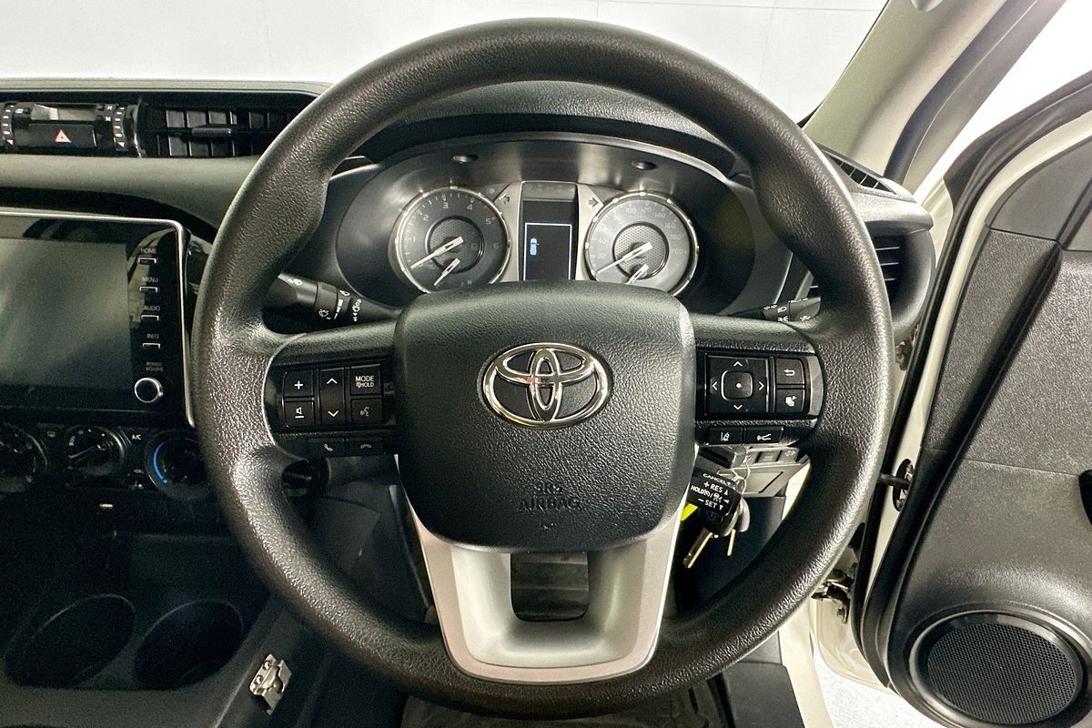 2021 Toyota HILUX SR (4x4) GUN126R 4X4