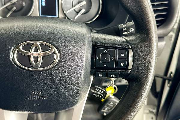 2021 Toyota HILUX SR (4x4) GUN126R FACELIFT 4X4