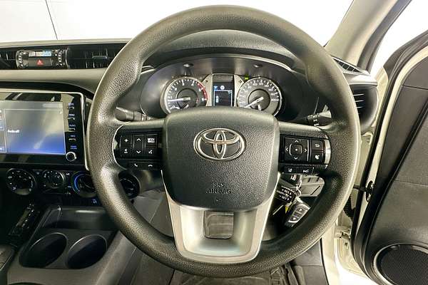 2021 Toyota HILUX SR (4x4) GUN126R FACELIFT 4X4