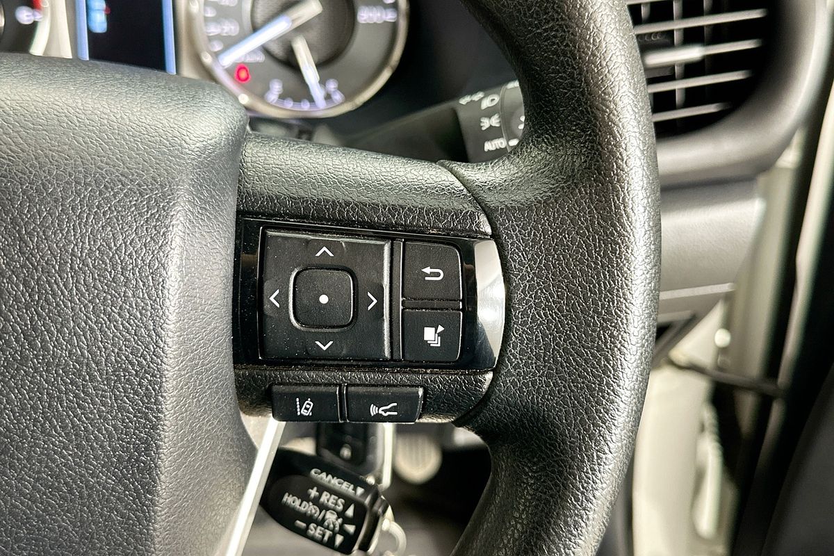 2023 Toyota HILUX SR (4x4) GUN126R 4X4