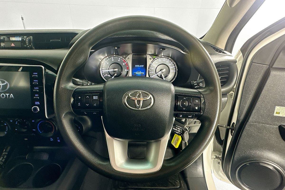 2021 Toyota HILUX SR (4x4) GUN126R FACELIFT 4X4