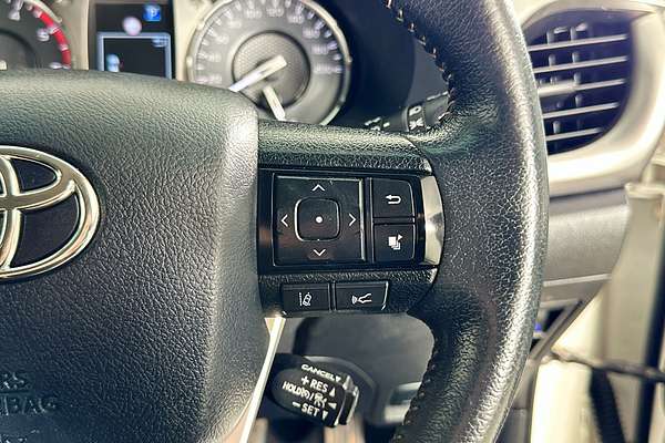 2021 Toyota HILUX SR5 (4x4) GUN126R FACELIFT 4X4