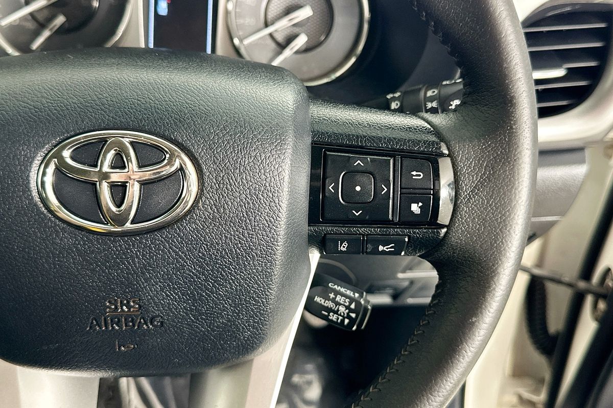 2021 Toyota HILUX SR5 (4x4) GUN126R 4X4