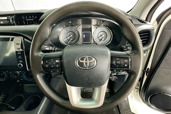 2021 Toyota HILUX SR (4x4) GUN126R 4X4