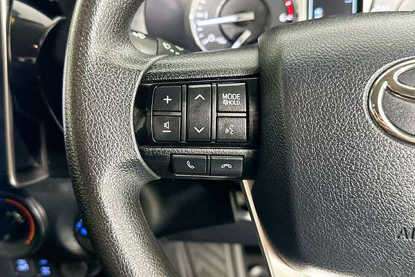 2022 Toyota HILUX SR (4x4) GUN126R 4X4