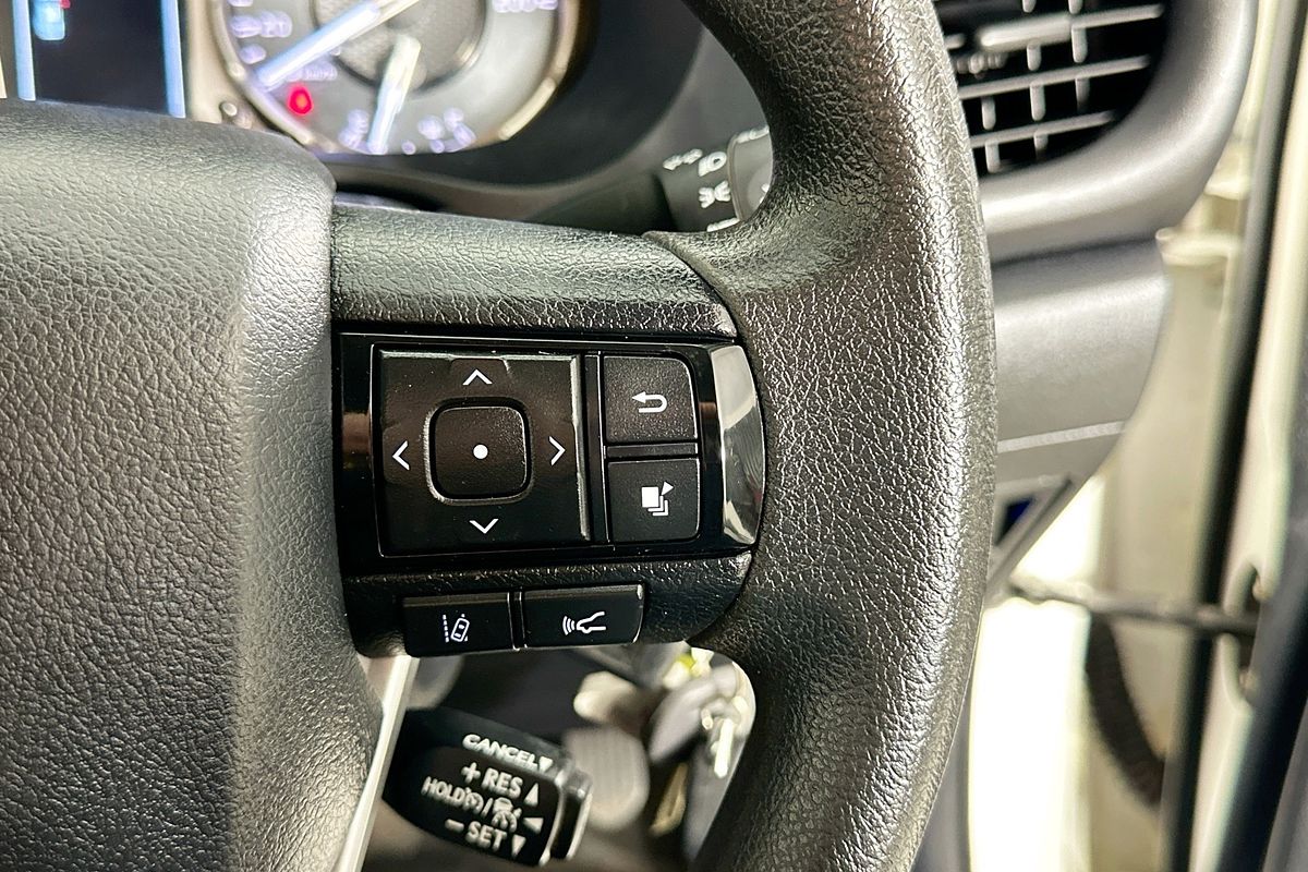 2023 Toyota HILUX SR (4x4) GUN126R 4X4