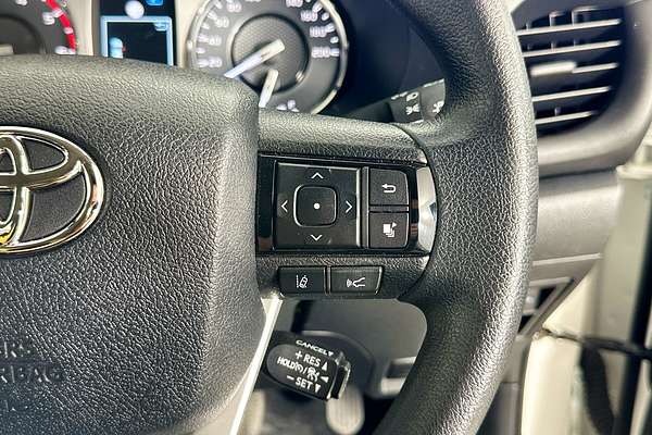 2024 Toyota HILUX SR 48V (4x4) GUN126R 4X4