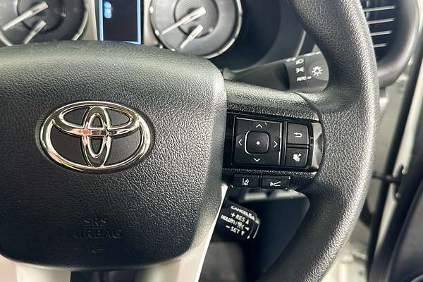 2024 Toyota HILUX SR 48V (4x4) GUN126R 4X4
