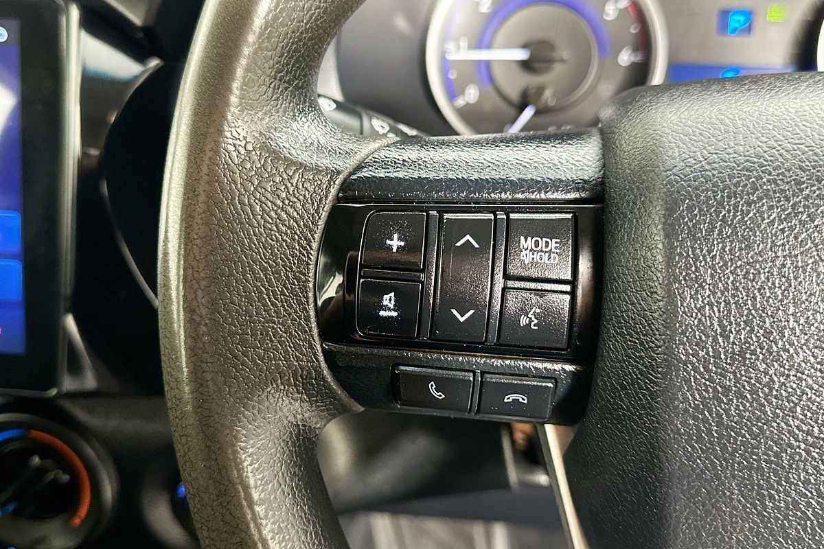 2018 Toyota HILUX SR (4x4) GUN126R MY19 4X4