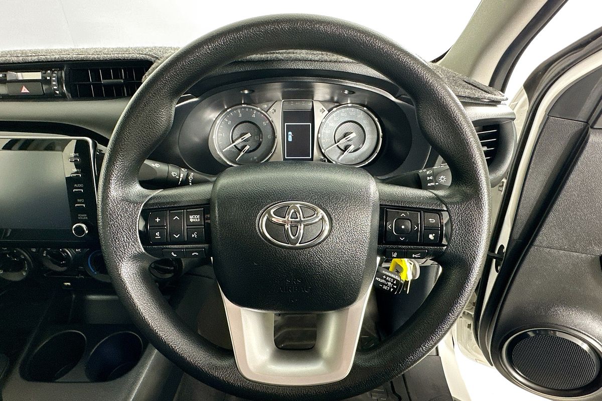 2021 Toyota HILUX SR (4x4) GUN126R 4X4