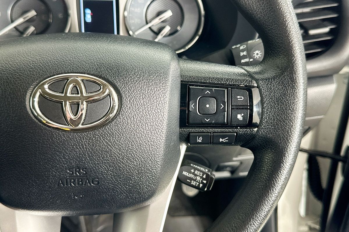 2024 Toyota HILUX SR 48V (4x4) GUN126R 4X4
