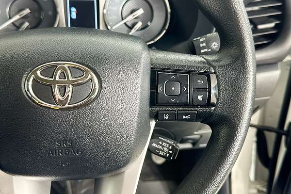 2024 Toyota HILUX SR 48V (4x4) GUN126R 4X4