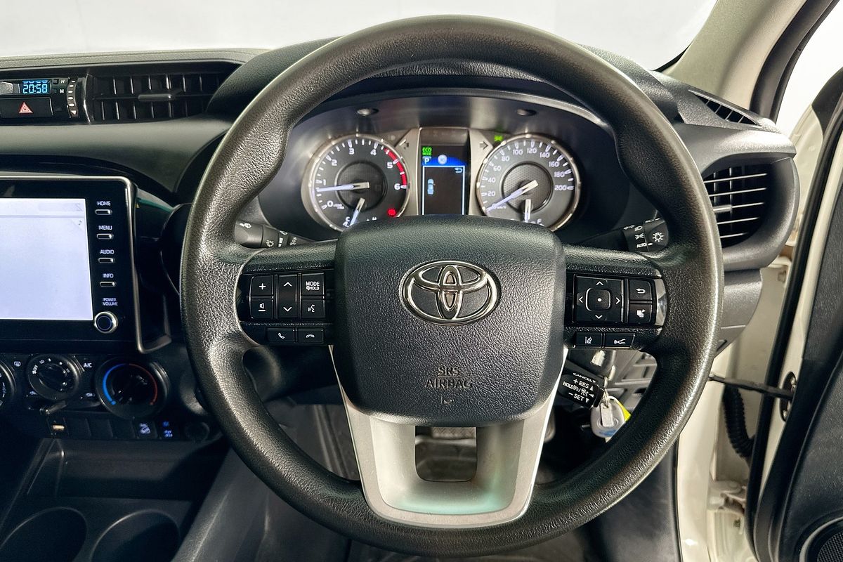2021 Toyota HILUX SR (4x4) GUN126R FACELIFT 4X4