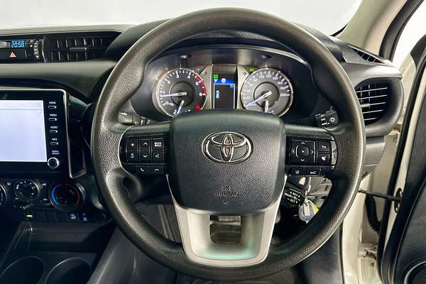 2021 Toyota HILUX SR (4x4) GUN126R FACELIFT 4X4
