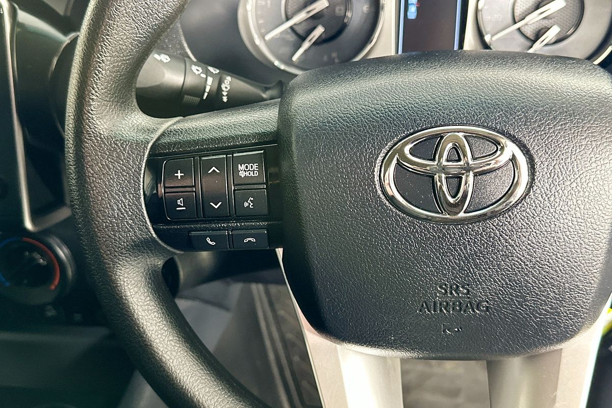 2022 Toyota HILUX SR (4x4) GUN126R 4X4