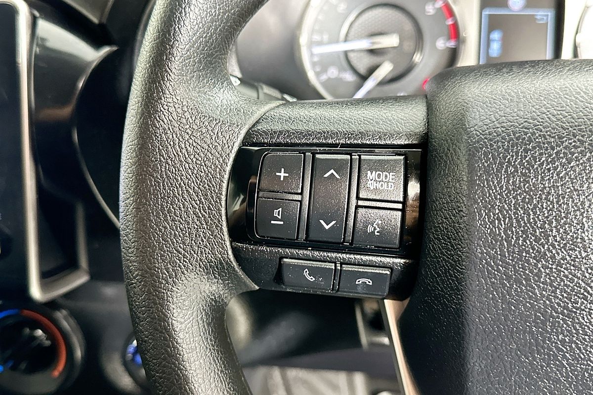 2022 Toyota HILUX SR (4x4) GUN126R 4X4