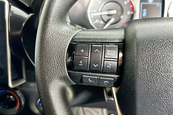 2022 Toyota HILUX SR (4x4) GUN126R 4X4