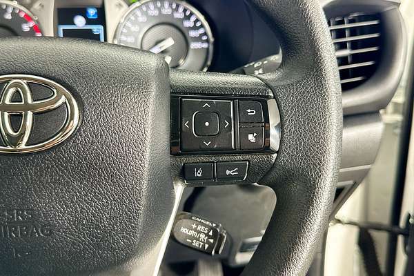 2025 Toyota HILUX SR 48V (4x4) GUN126R RC 4X4
