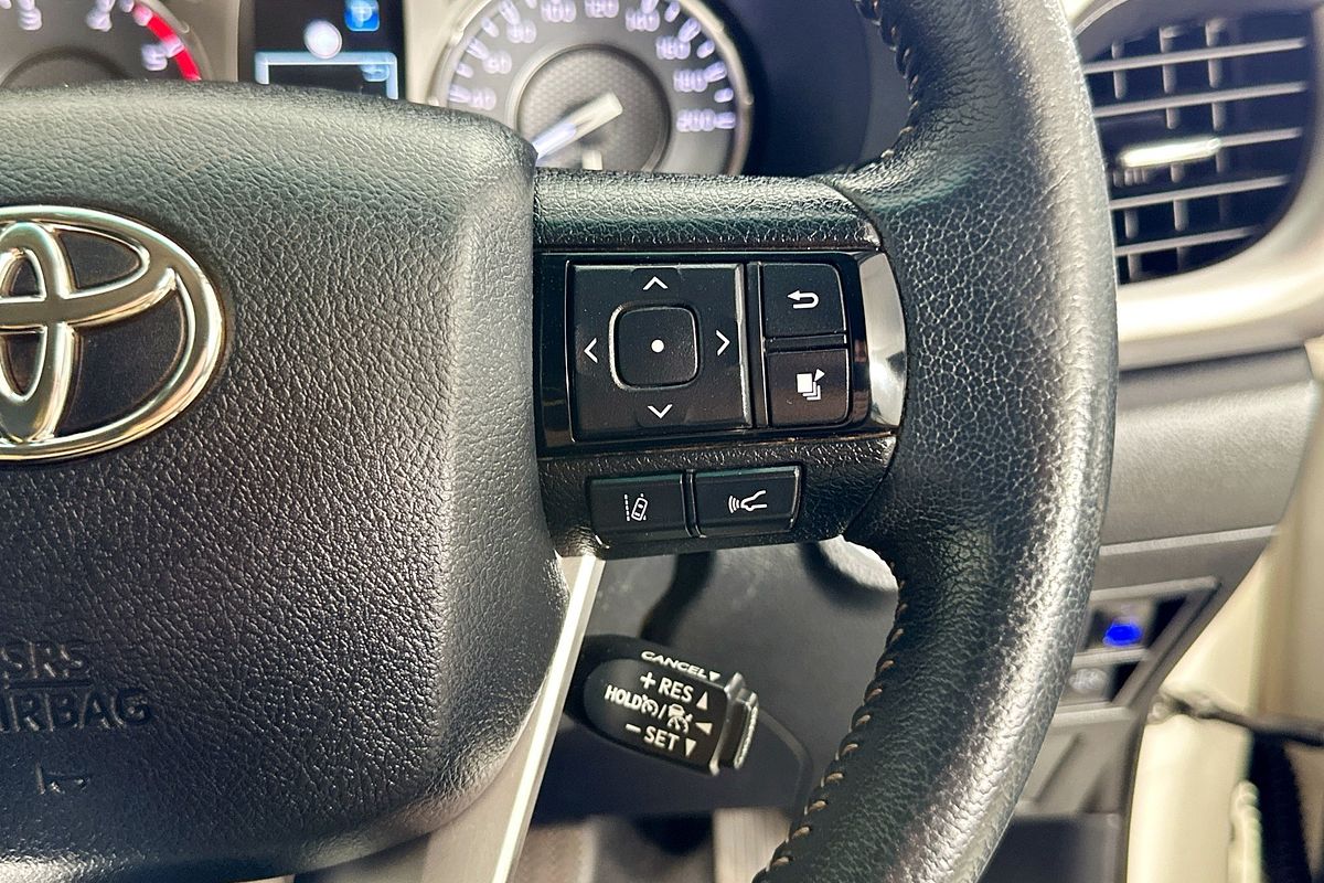 2021 Toyota HILUX SR5 (4x4) GUN126R 4X4