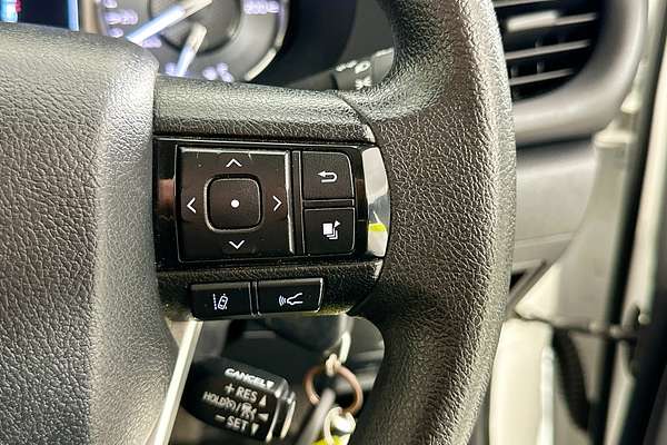 2023 Toyota HILUX SR (4x4) GUN126R 4X4