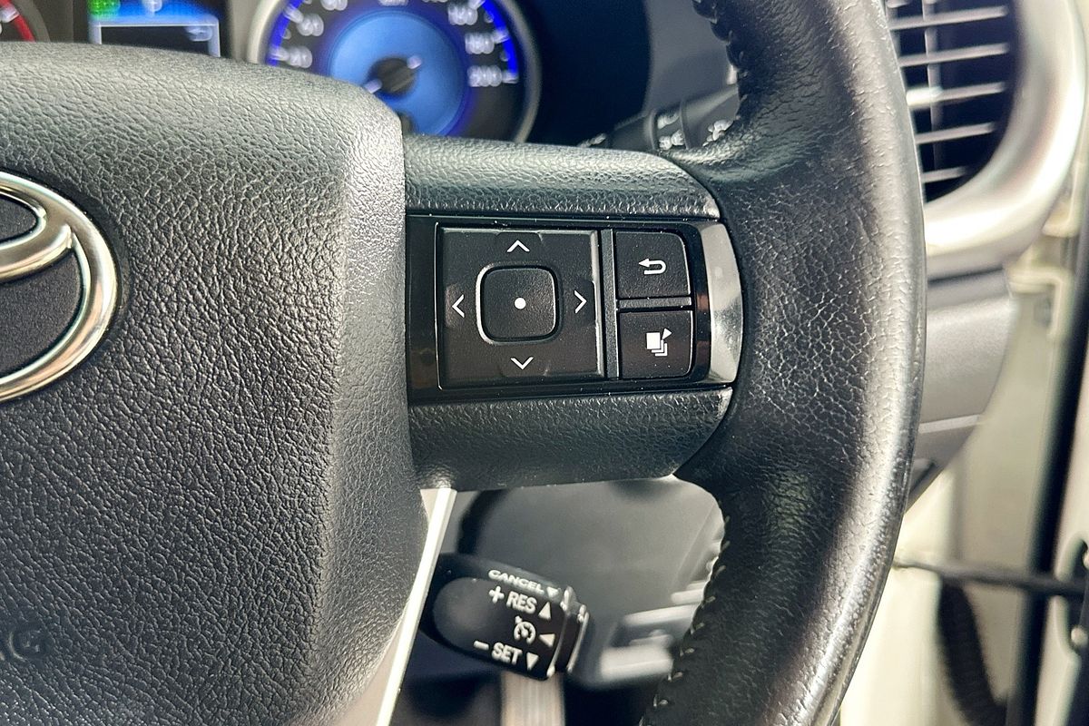 2018 Toyota HILUX SR5 (4x4) GUN126R MY17 4X4