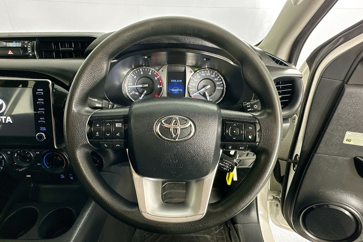 2021 Toyota HILUX SR (4x4) GUN126R FACELIFT 4X4