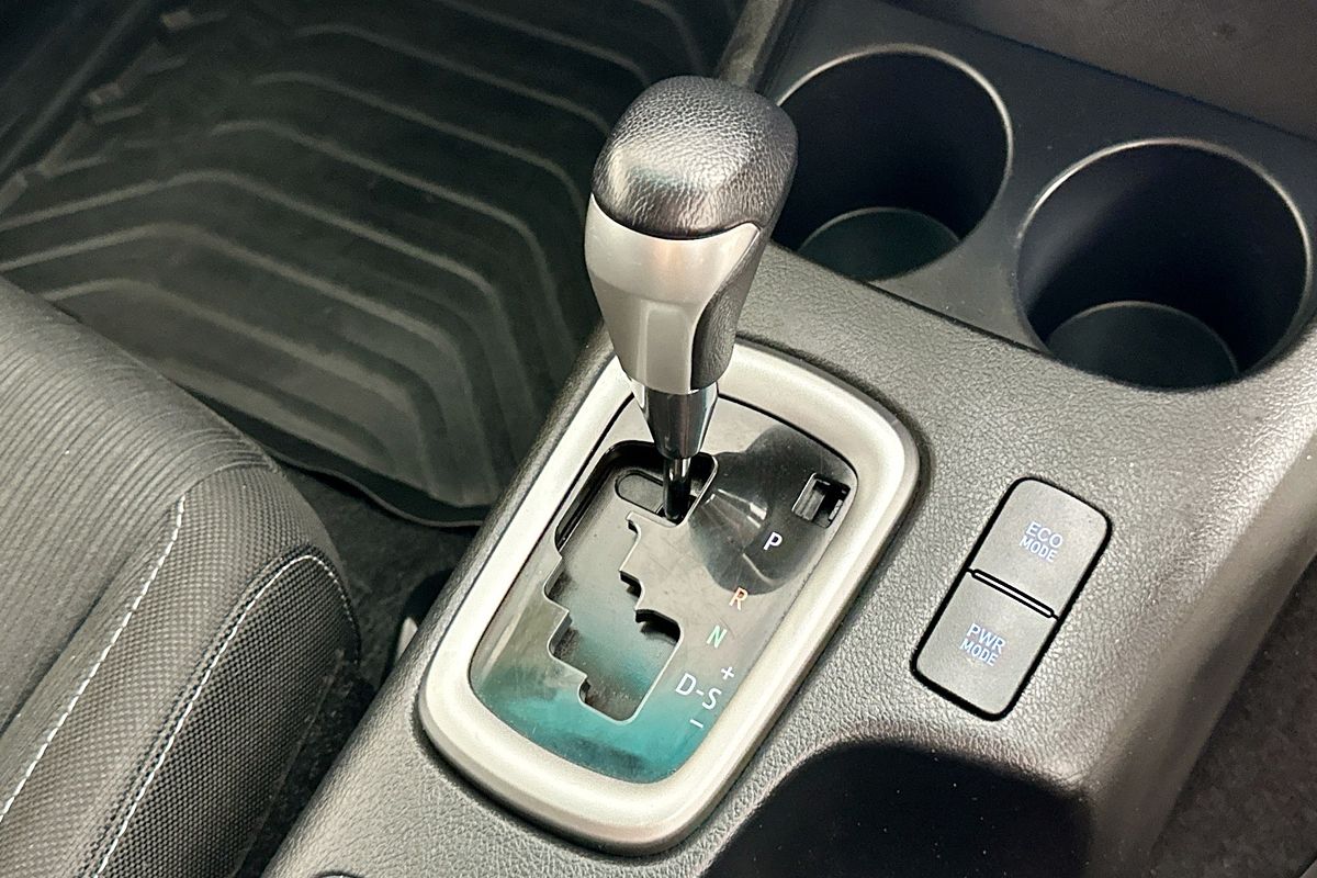 2021 Toyota HILUX SR5 HI-RIDER (4x2) GUN136R REAR WHEEL DRIVE