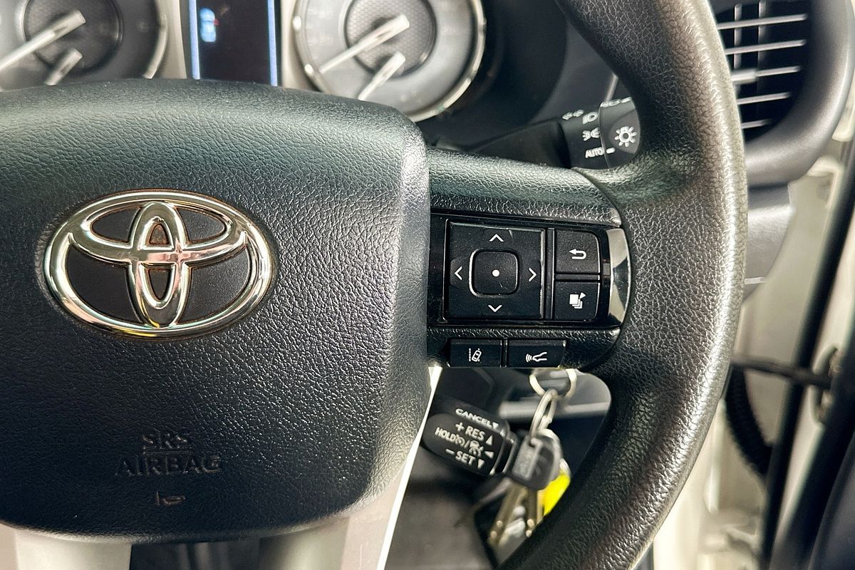 2021 Toyota HILUX SR (4x4) GUN126R FACELIFT 4X4