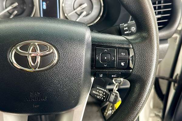 2021 Toyota HILUX SR (4x4) GUN126R FACELIFT 4X4