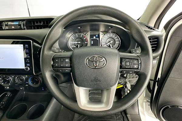 2025 Toyota Hilux SR (4x4) GUN126R RC 4X4