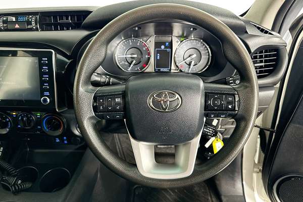 2022 Toyota HILUX SR (4x4) GUN126R 4X4