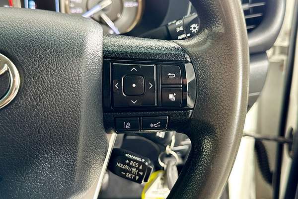 2021 Toyota HILUX SR (4x4) GUN126R 4X4