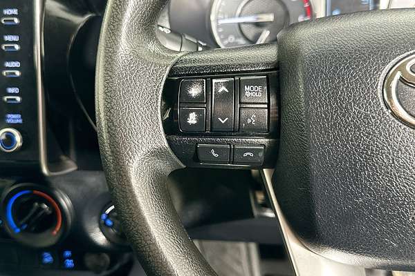 2021 Toyota HILUX SR (4x4) GUN126R FACELIFT 4X4