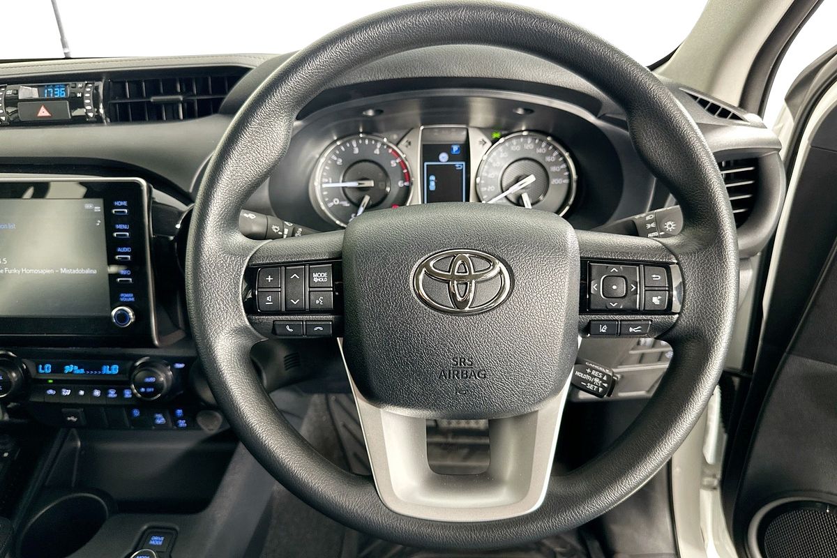 2025 Toyota HILUX SR 48V (4x4) GUN126R RC 4X4