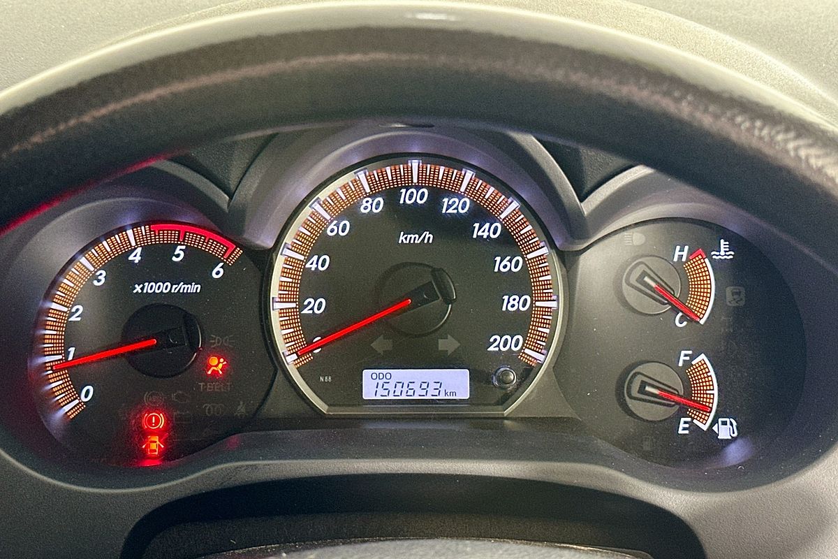 2015 Toyota HILUX SR (4x4) KUN26R MY14 4X4