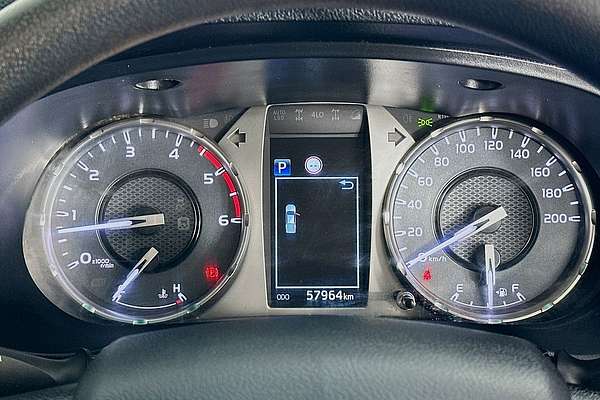 2021 Toyota HILUX SR (4x4) GUN126R FACELIFT 4X4